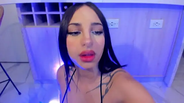 Snapshot of MelodyAdamss chatting on 09/26/25, 12:03 MelodyAdamss online show from 09/26/25, 12:03