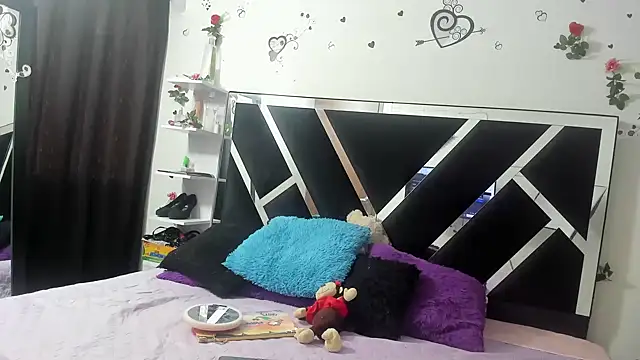 1lovelygirls online show from 03/12/25, 12:04