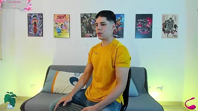 jonathanjoestar  online show from 11/14/25, 10:18