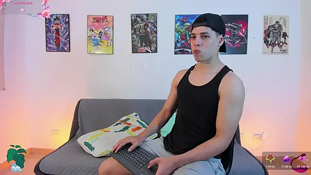 jonathanjoestar  online show from 11/22/25, 09:36