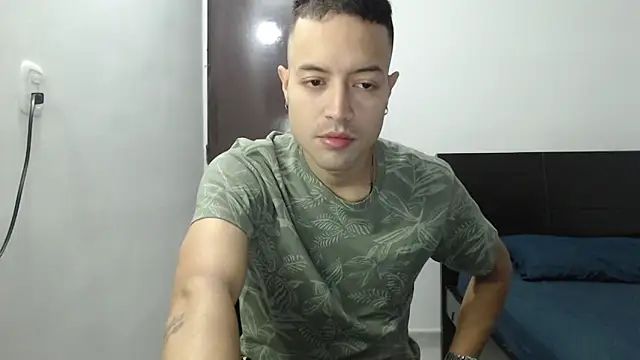 dimitriquiet05 online show from 12/28/24, 02:11