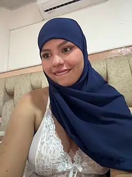 lalilamassu1 online show from 03/04/25, 04:27