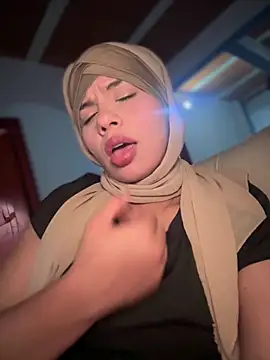 Snapshot of lalilamassu1 chatting on 02/02/26, 04:27 lalilamassu1 online show from 02/02/26, 04:27