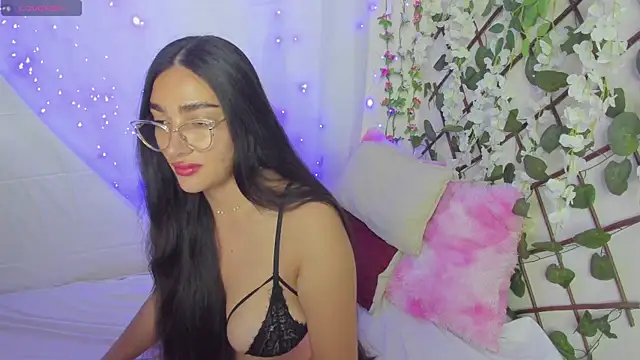 Snapshot of zara41 chatting on 03/26/26, 05:51 zara41 online show from 03/26/26, 05:51