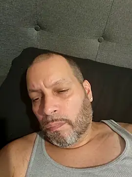 Snapshot of Just2much chatting on 09/22/25, 03:03 Just2much online show from 09/22/25, 03:03