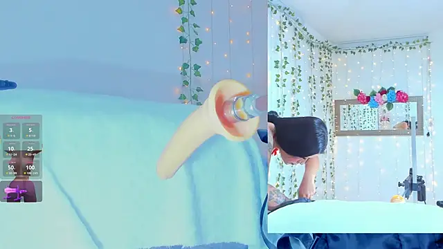 Tiffanny Love  online show from 09/12/25, 09:31