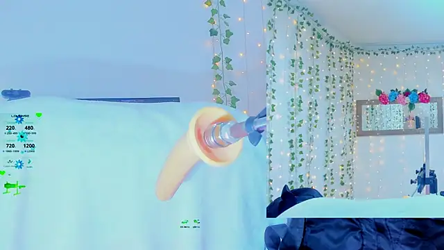 Tiffanny Love  online show from 10/12/25, 09:19