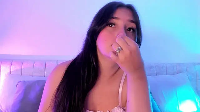 Snapshot of Kathia_Morelli chatting on 01/21/25, 11:56 Kathia Morelli online show from 01/21/25, 11:56