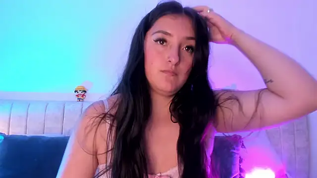 Snapshot of Kathia_Morelli chatting on 02/17/25, 03:42 Kathia Morelli online show from 02/17/25, 03:42