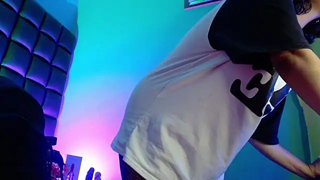 kuromi69 online show from 02/25/25, 03:42