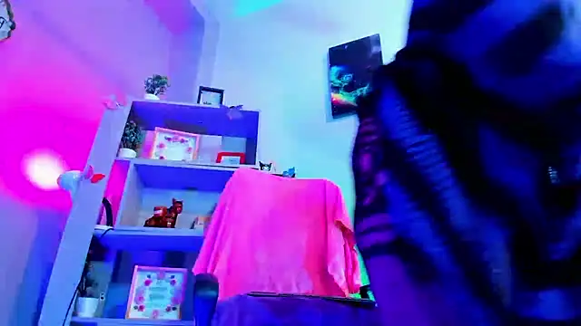 kuromi69 online show from 09/12/25, 06:24