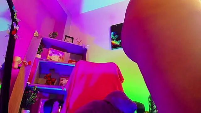 kuromi69 online show from 09/28/25, 03:56