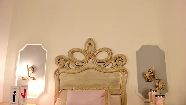 Sara  Williams online show from 02/24/25, 03:55