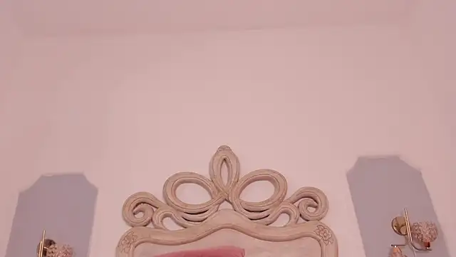 Sara  Williams online show from 10/10/25, 04:00