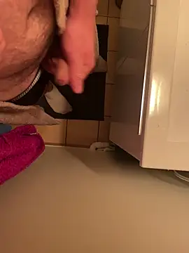 Snapshot of dimitriei chatting on 12/01/25, 10:04 dimitriei online show from 12/01/25, 10:04