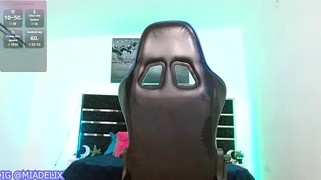 Snapshot of -MiaDelight- chatting on 03/12/26, 03:29 -MiaDelight- online show from 03/12/26, 03:29