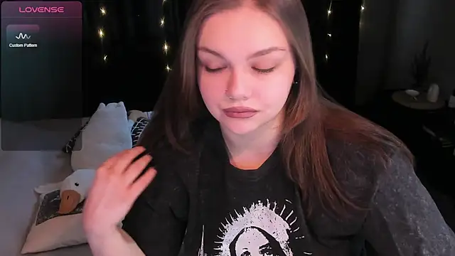 EvaBae online show from 12/20/24, 10:16