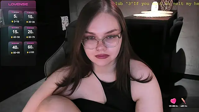 EvaBae online show from 01/13/25, 04:41