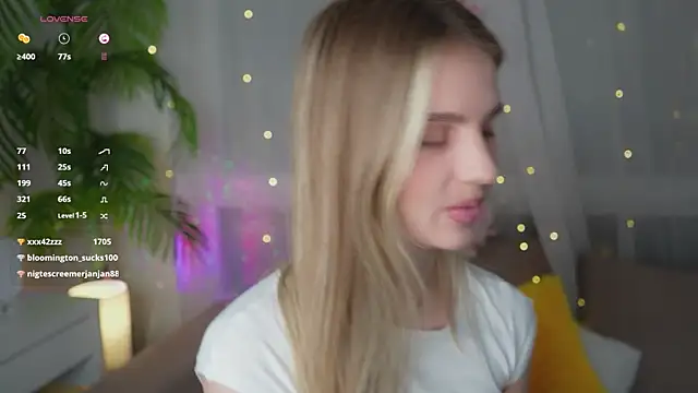 Fluffy-Angel online show from 12/06/24, 02:06