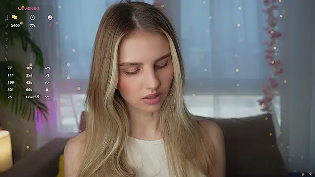 Fluffy-Angel online show from 12/09/24, 08:44