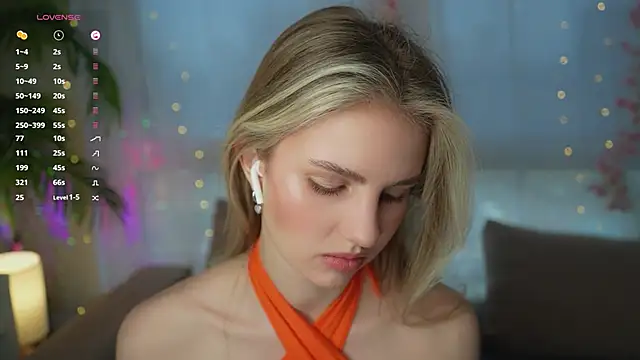 Fluffy-Angel online show from 01/28/25, 08:04