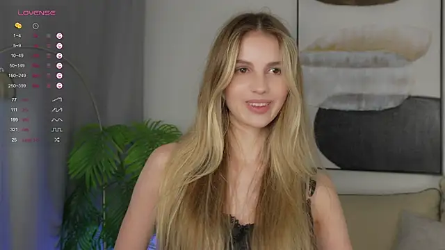 Fluffy-Angel online show from 09/21/25, 03:46