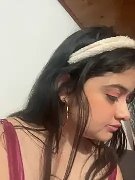 Snapshot of Stephania_18 chatting on 10/01/25, 11:44 Stephania 18 online show from 10/01/25, 11:44