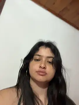 Snapshot of Stephania_18 chatting on 10/11/25, 04:55 Stephania 18 online show from 10/11/25, 04:55