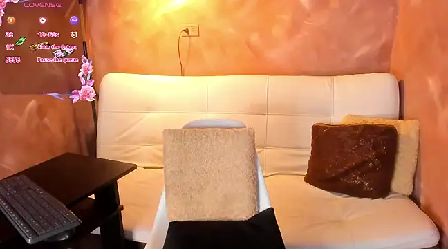 Snapshot of Atenea_Makri chatting on 12/03/24, 05:12 Atenea Makri online show from 12/03/24, 05:12