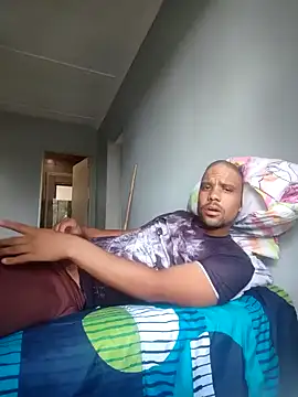 Snapshot of Tigermanboy chatting on 12/13/24, 11:23 Tigermanboy online show from 12/13/24, 11:23