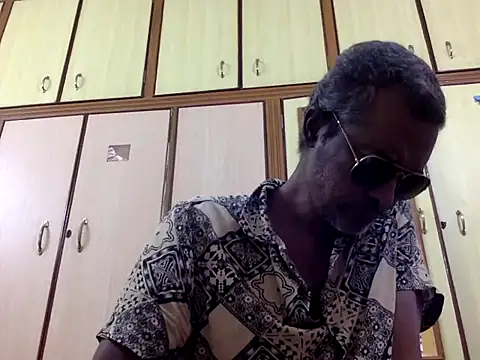 Lookin4Kinky Partner online show from 12/05/25, 08:01