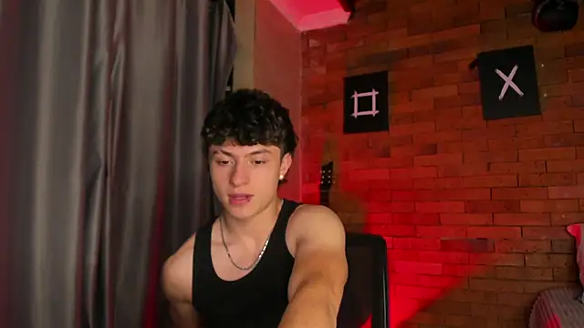 Ares Dickson online show from 02/02/25, 04:26