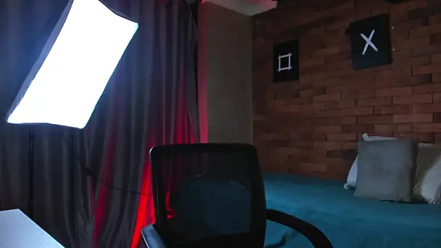 Ares Dickson online show from 02/10/25, 05:58