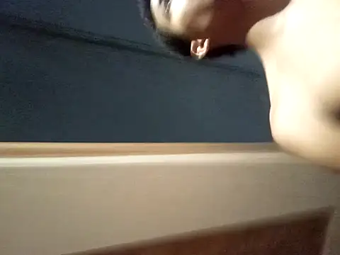 Snapshot of Gutierrez6383 chatting on 04/12/26, 10:09 Gutierrez6383 online show from 04/12/26, 10:09