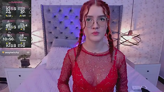 Snapshot of MiaWinx chatting on 12/15/24, 01:57 MiaWinx online show from 12/15/24, 01:57