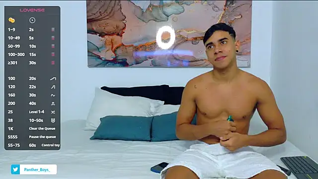 Snapshot of Mackenzzie_777_ chatting on 10/05/25, 11:08 Mackenzzie 777 online show from 10/05/25, 11:08