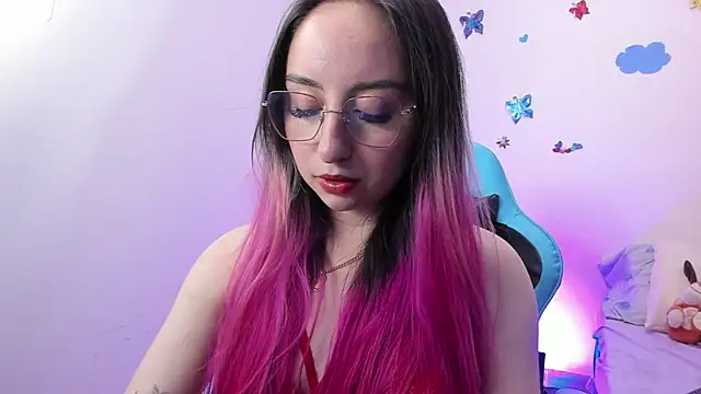 Snapshot of Julieta_cott chatting on 01/15/25, 01:56 Julieta cott online show from 01/15/25, 01:56