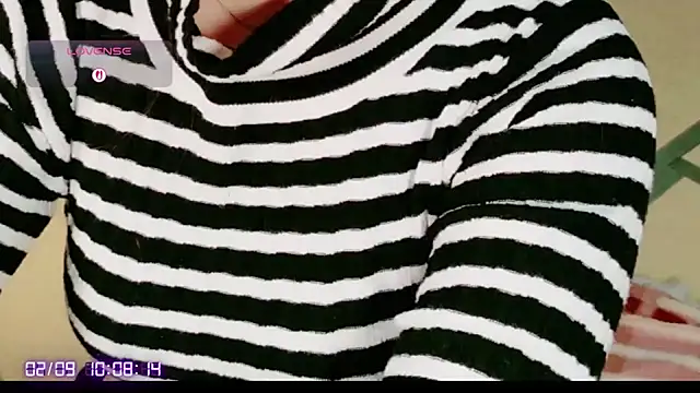 Snapshot of Hina-Happy chatting on 02/09/26, 01:09 Hina-Happy online show from 02/09/26, 01:09