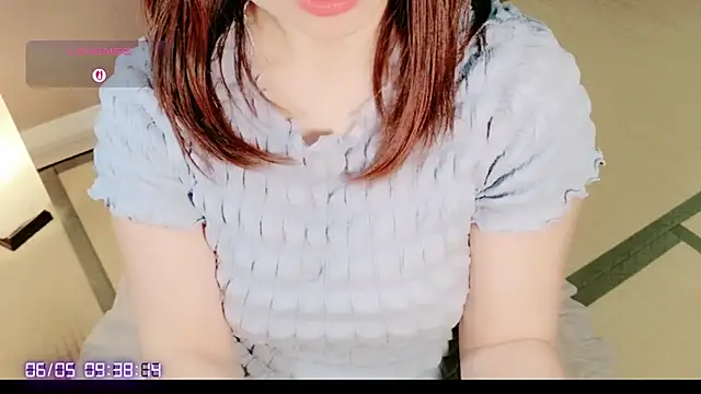 Snapshot of Hina-Happy chatting on 06/05/26, 12:39 Hina-Happy online show from 06/05/26, 12:39