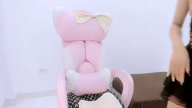 Snapshot of SexualStruggle chatting on 02/23/25, 06:34 SexualStruggle online show from 02/23/25, 06:34