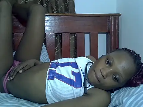 SpicyPetite online show from 02/17/26, 05:37