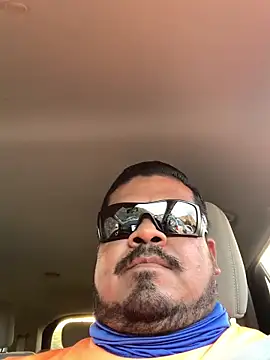 Snapshot of ThickD619 chatting on 09/30/25, 01:10 ThickD619 online show from 09/30/25, 01:10