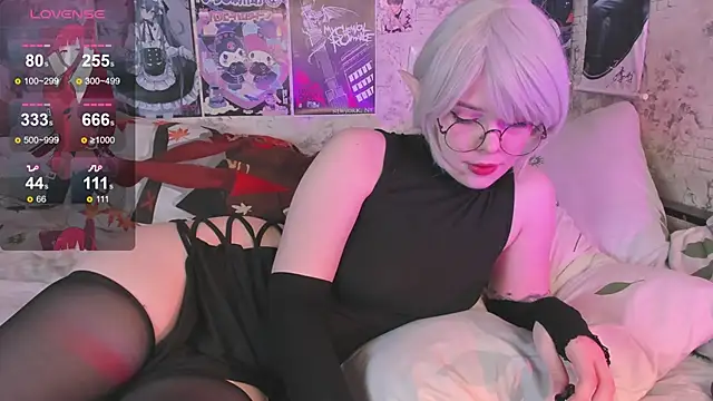 Freezy Gerda online show from 10/27/25, 05:28