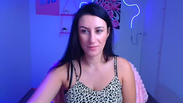 Loren Moa online show from 11/02/25, 06:49