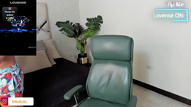 mike belle online show from 10/23/25, 08:51