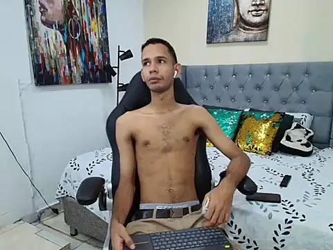 tonny 23cm  online show from 10/23/25, 06:28