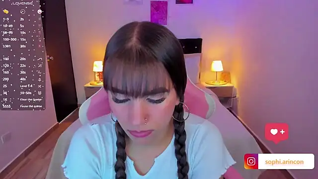 Snapshot of Sophia_rincon chatting on 03/21/26, 10:46 Sophia rincon online show from 03/21/26, 10:46