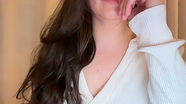 Snapshot of Sandysecret chatting on 04/15/26, 07:58 Sandysecret online show from 04/15/26, 07:58