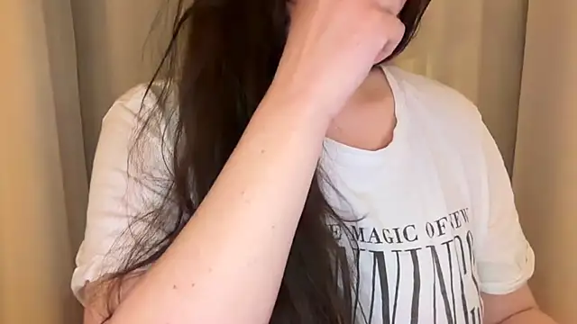 Snapshot of Sandysecret chatting on 04/21/26, 08:01 Sandysecret online show from 04/21/26, 08:01