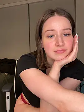 nerdynina online show from 02/20/25, 12:30